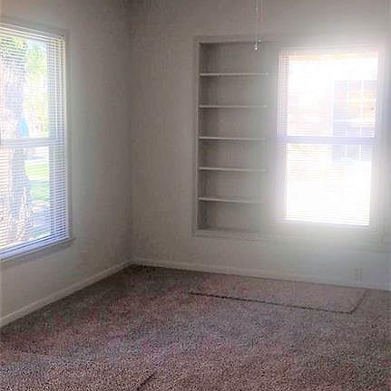 3rd image of 789 S Willis St