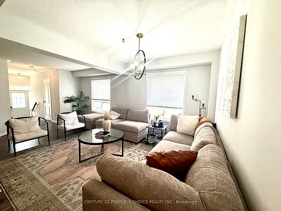 5th image of 3927 Stardust Dr