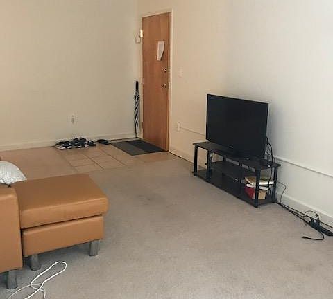 3rd image of 419 S 19th St Unit 3D