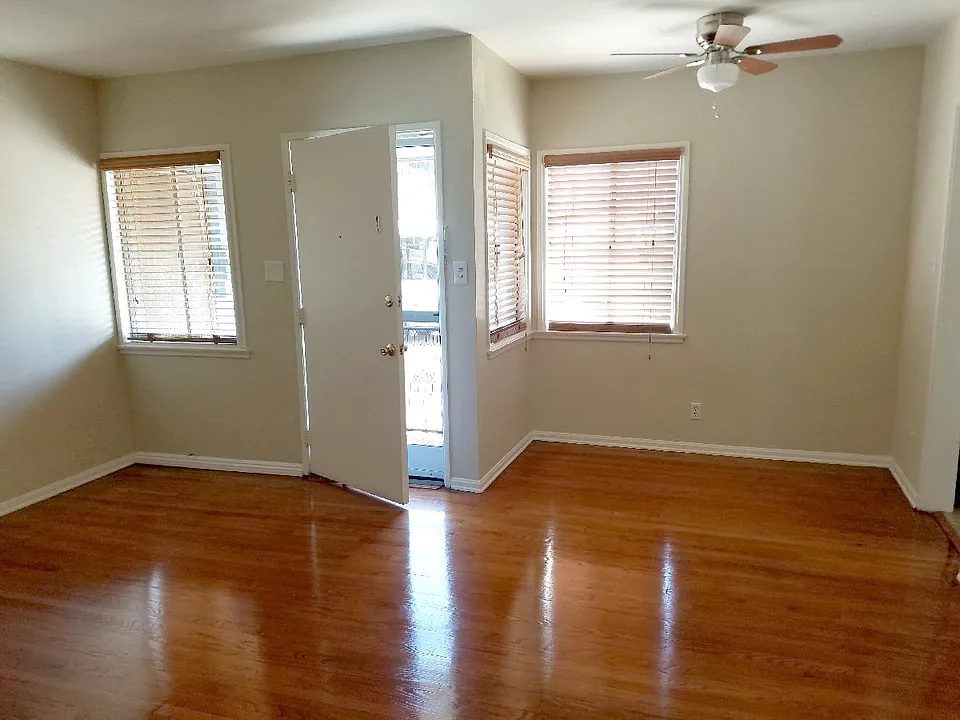 3351 Caroline Ave #2