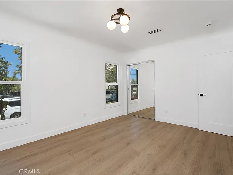 1016 Highland Ave — Photo 17