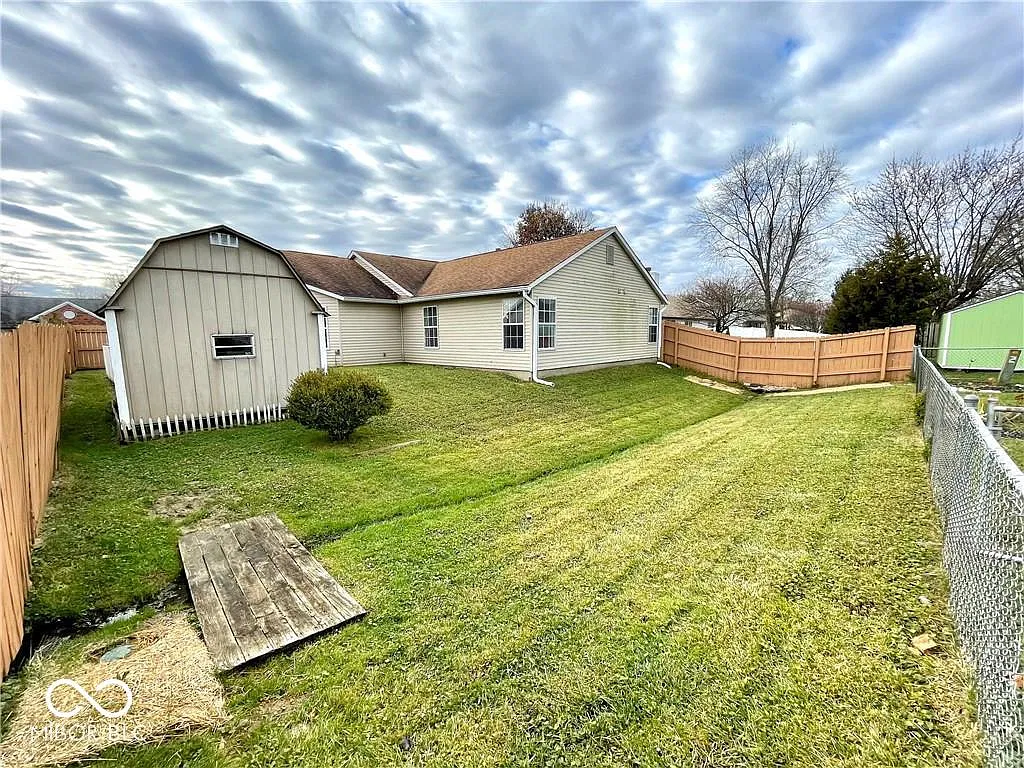 4 bed, 1408 sqft, $1,750 — Photo 3