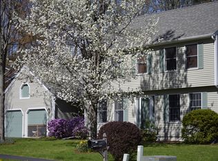 89 Deepwood Dr, Portland, ME 04103