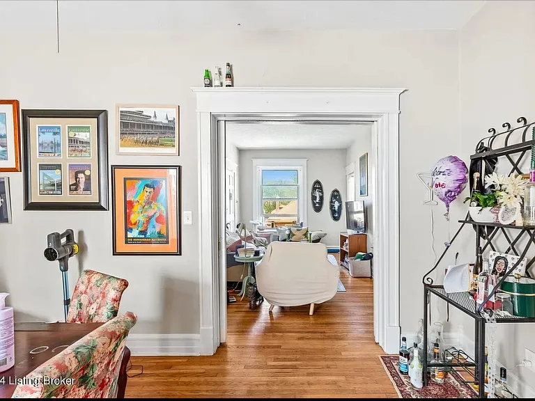 408 Kensington Ct #5 — Photo 3