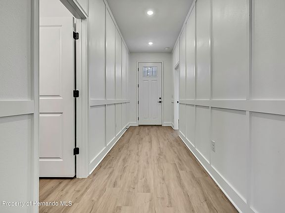 3rd image of 6589 Freeport Dr