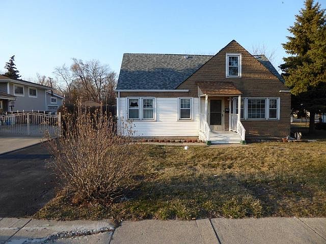 1st image of 11248 W Grand Ave