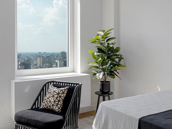 5th image of 125 Delancey St APT 1809