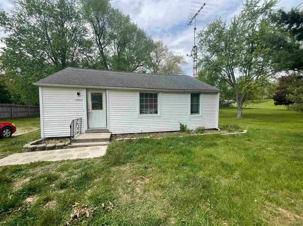 3402 Ogden Hwy, Adrian, MI 49221