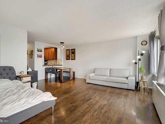 5th image of 1330 New Hampshire Ave NW APT 522