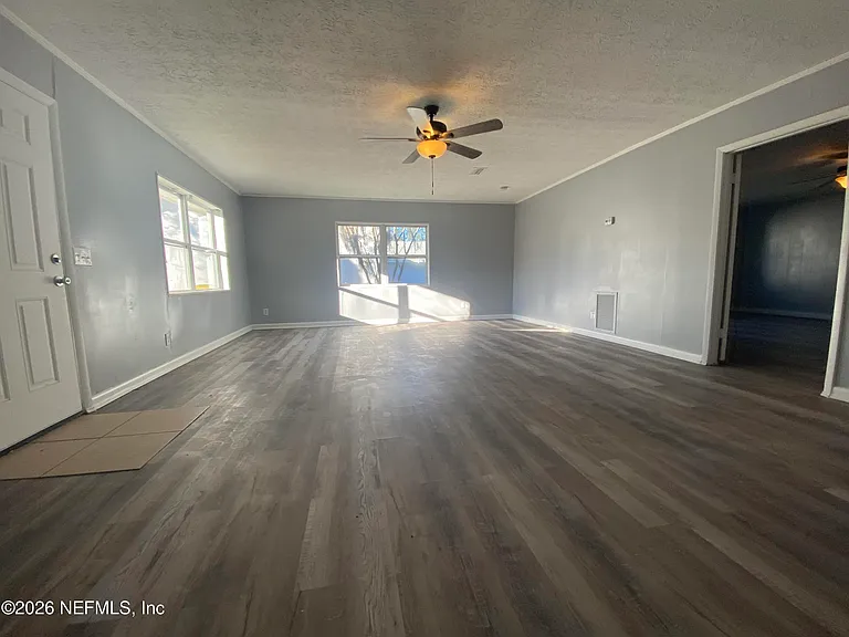 13007 Atomic St #1 — Photo 3