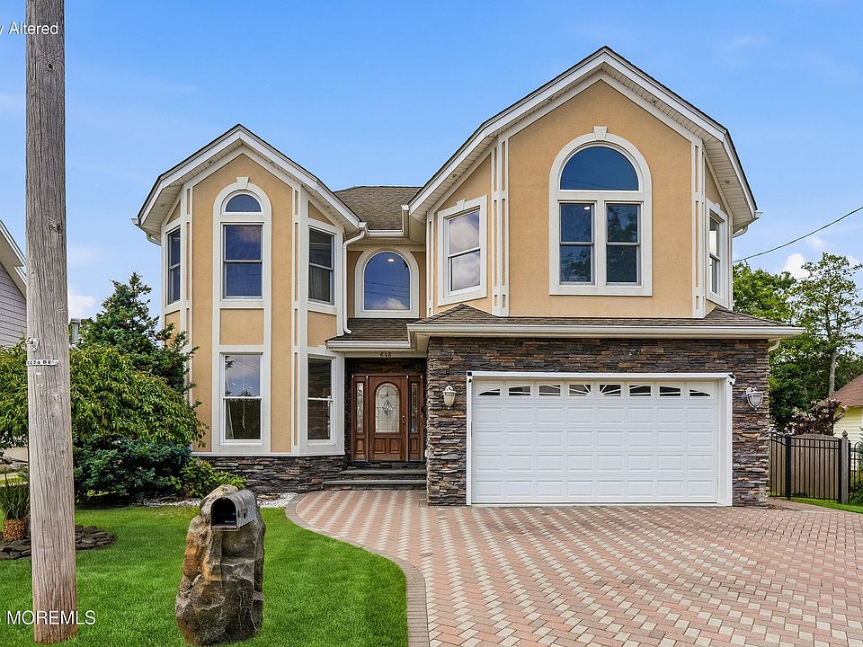 1st image of 646 Compass Avenue
