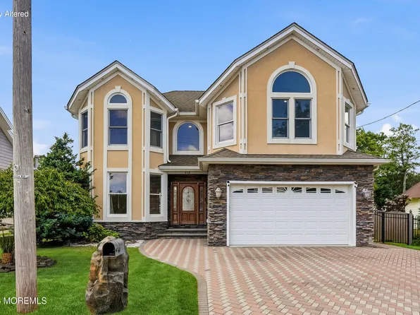 646 Compass Avenue, Beachwood, NJ 08722