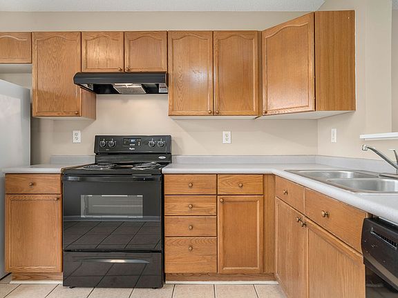 2nd image of 5826 Cougar Ln