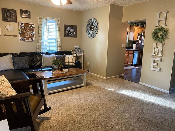 3rd image of 4927 W Swords Cir