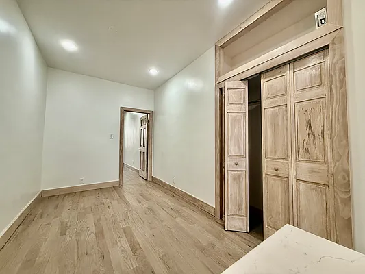 Rented by Capri Jet Realty Corp | media 3