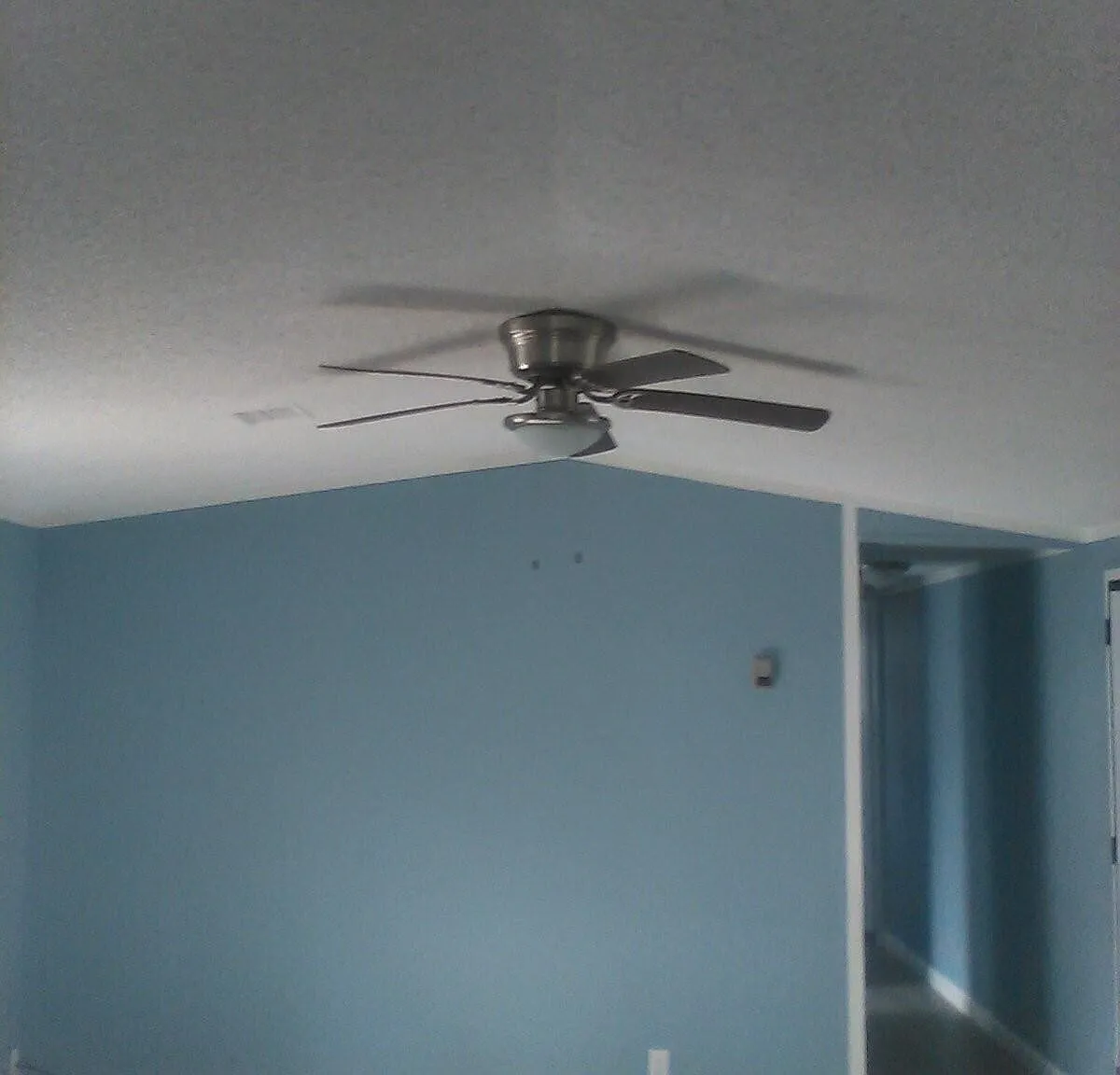 3 bed, 1200 sqft, $1,850 — Photo 4