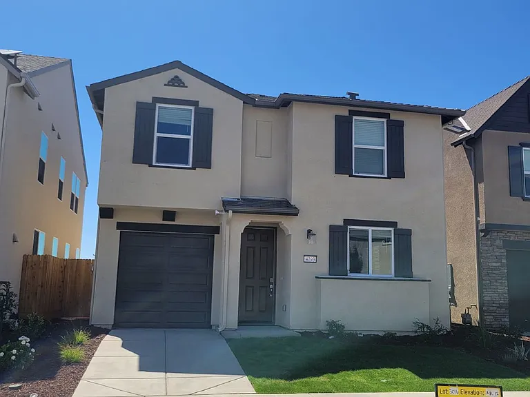 4293 Korbel Ave — Photo 13