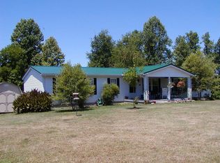 275 Sam Smith Rd, Allardt, TN 38504