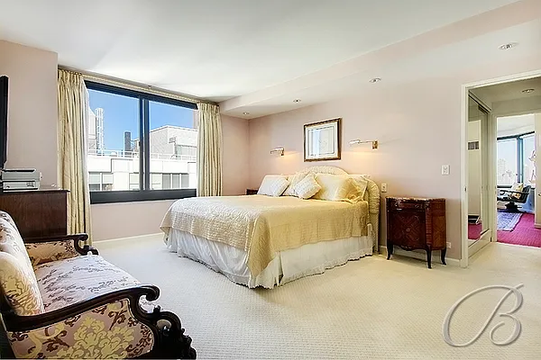 Sold by Bellmarc Realty | media 32