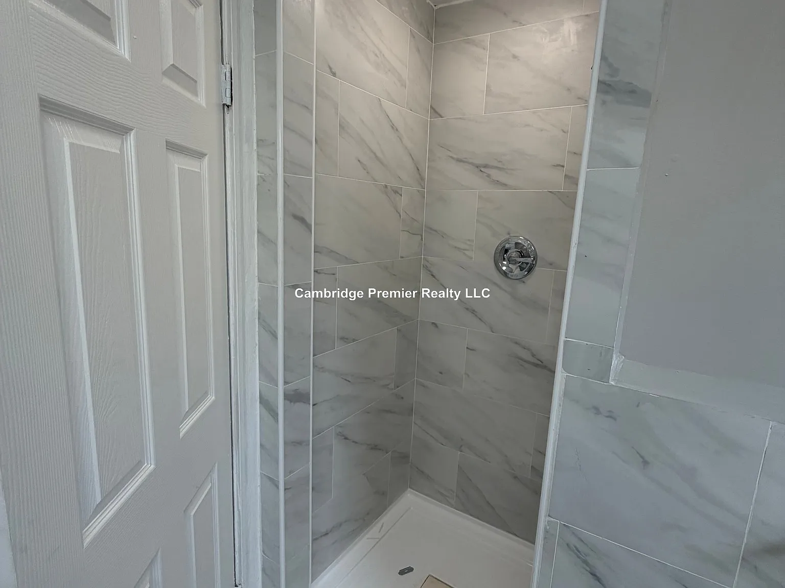 3 bed, $3,600 — Photo 3