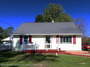 902 Mel Ave, Lansing, MI 48911