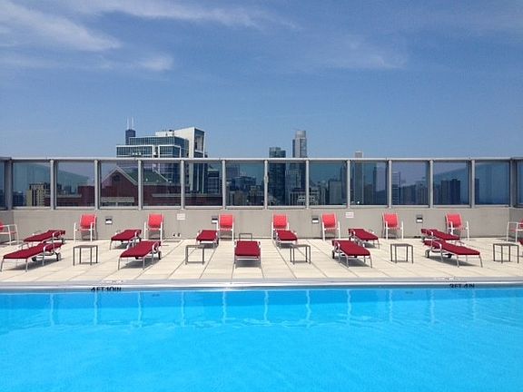 Pool & Sun Deck