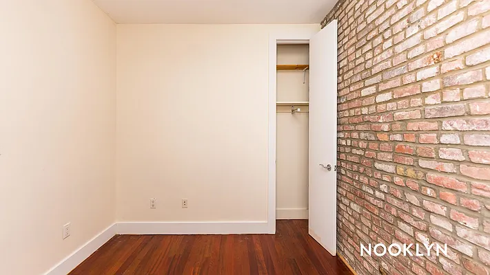 Rented by Nooklyn NYC LLC | media 40