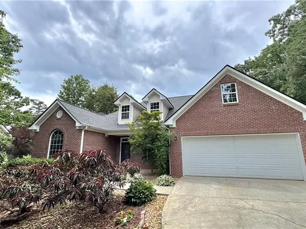 3495 Osceola Trl, Gainesville, GA 30506