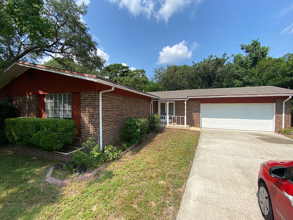1006 Pine Lake Dr - Front_05072025
