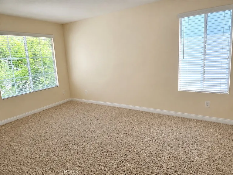 21500 Burbank #223 — Photo 3