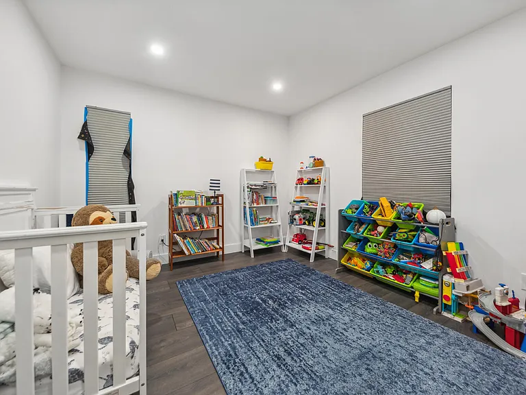 10908 SE Hobart St — Photo 13