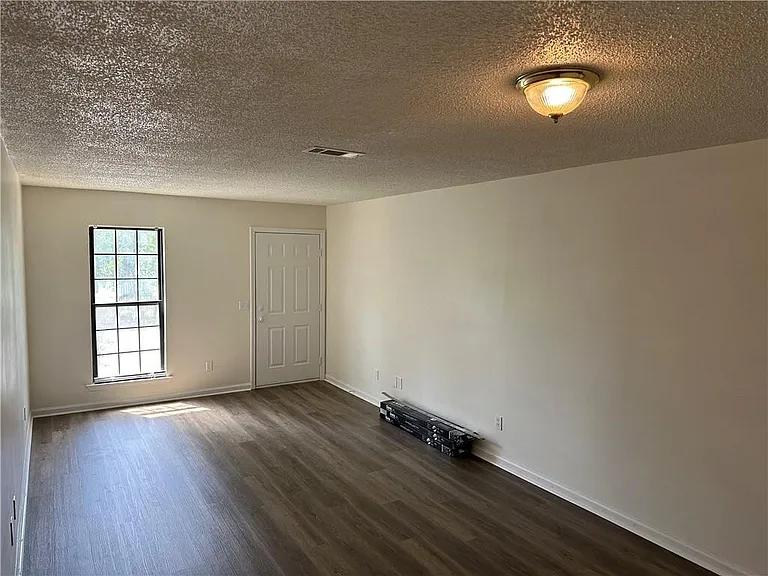 890 E Cherry St #201 — Photo 20