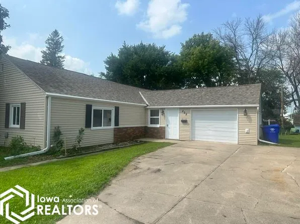 432 Center St W, Britt, IA 50423