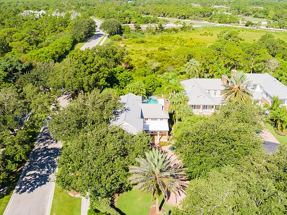 3rd image of 9988 SE Cottage Lane