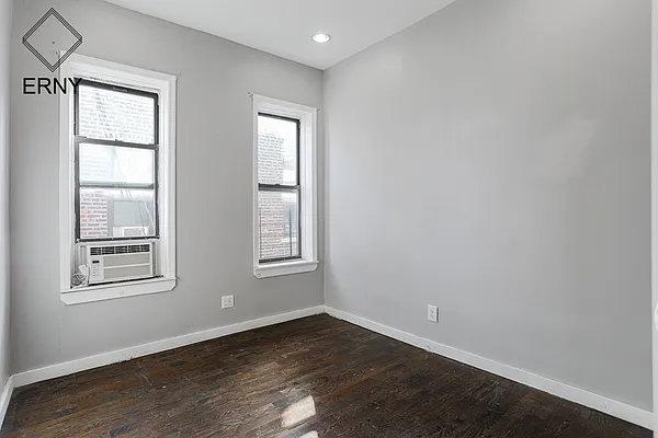 Rented by ERNY LLC | media 12