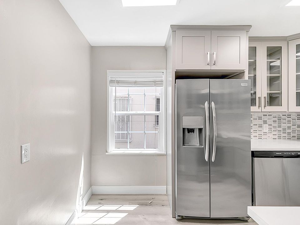 1st image of 8611 W Olympic Blvd #1/2