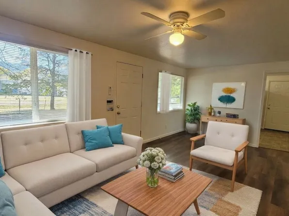 301 E 1st Ave, Sutherlin, OR 97479