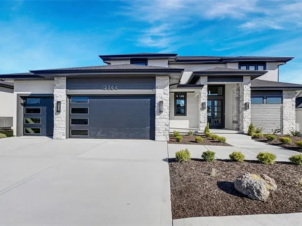 15364 W 161st Ter, Olathe, KS 66062