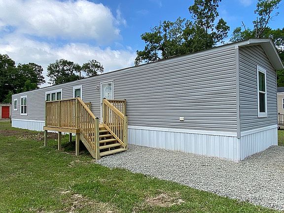 2nd image of 318 Oliece Dr