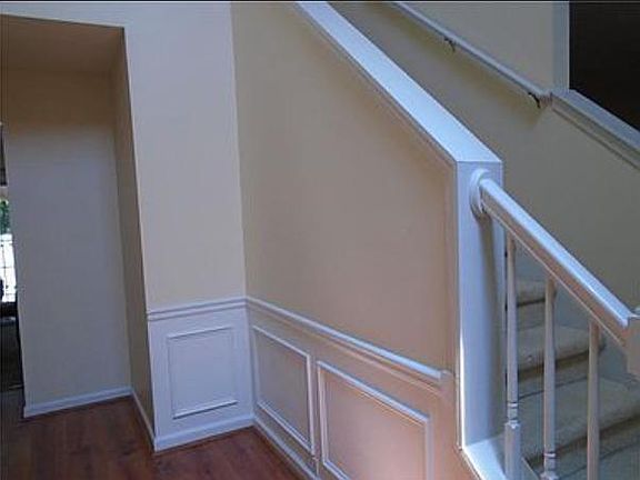 2nd image of 2308 Leacroft Way