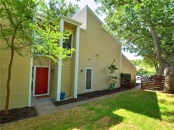 3rd image of 6112 Gardenridge Holw