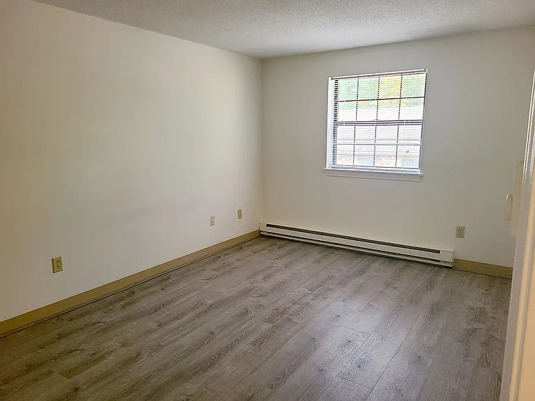 Timber Lake Apartments — Photo 29