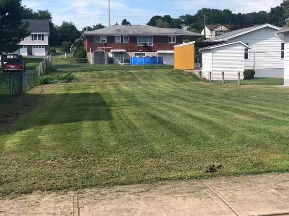 86 Cooper St, Pringle, PA 18704