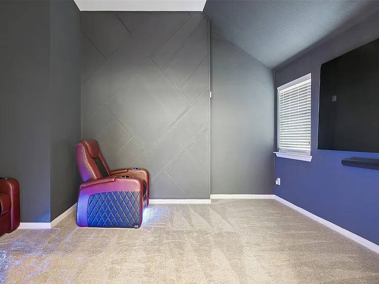 8812 Bluffcreek Ln — Photo 26