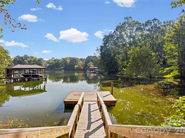 5049 Titanic Rd, Rock Hill, SC 29732