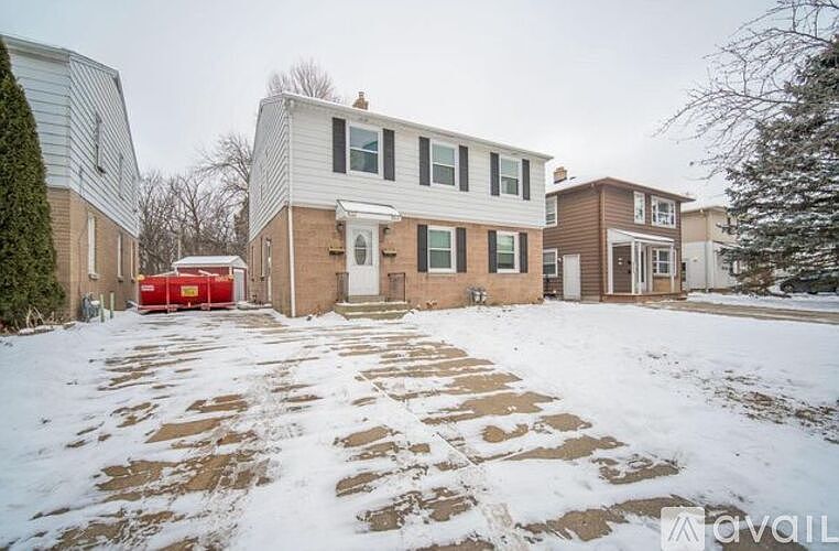 1st image of 8313-8315 W Dana St