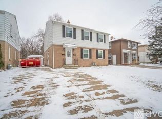 8313-8315 W Dana St, Milwaukee, WI 53214