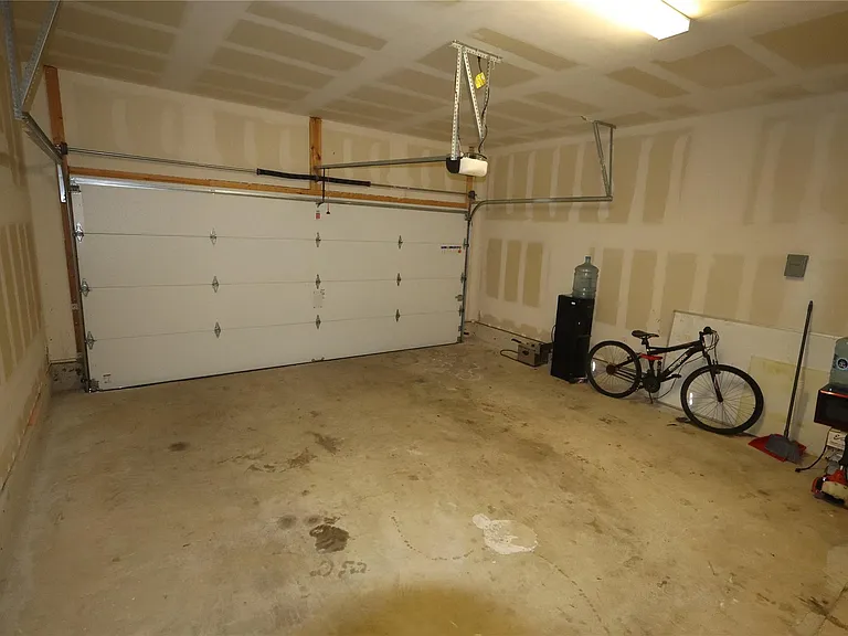 17009 Gibbons Path — Photo 27