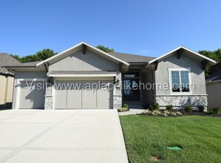 2421 W 180th St, Overland Park, KS 66085