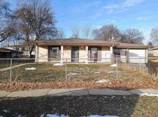 3321 W Riverside Blvd, Rockford, IL 61101